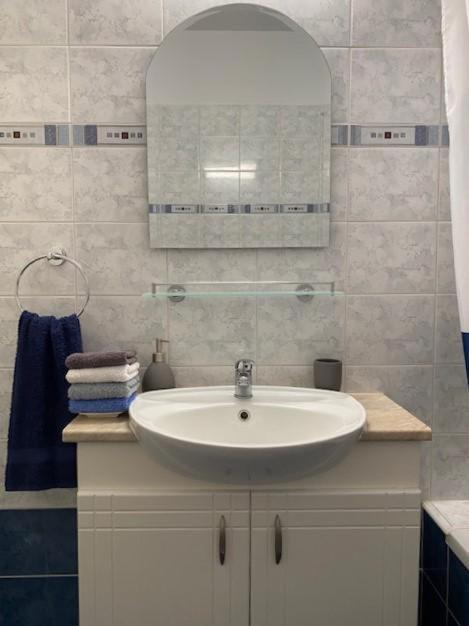 Royal Seacrest Residence Paphos Esterno foto